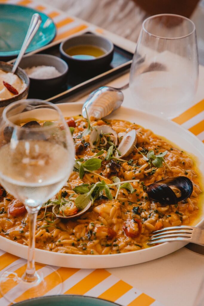 restaurants in limassol by the sea